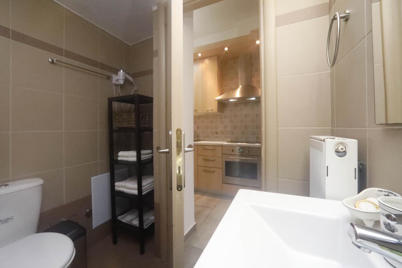 Gazi Boutique Apartment 2 Atina Dış mekan fotoğraf